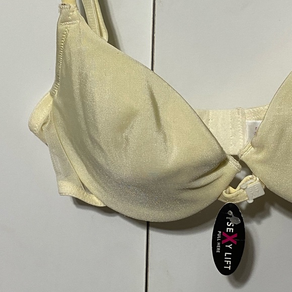 Vintage lily of France bra 34B Tighten up sexy front closure. - Picture 3 of 10